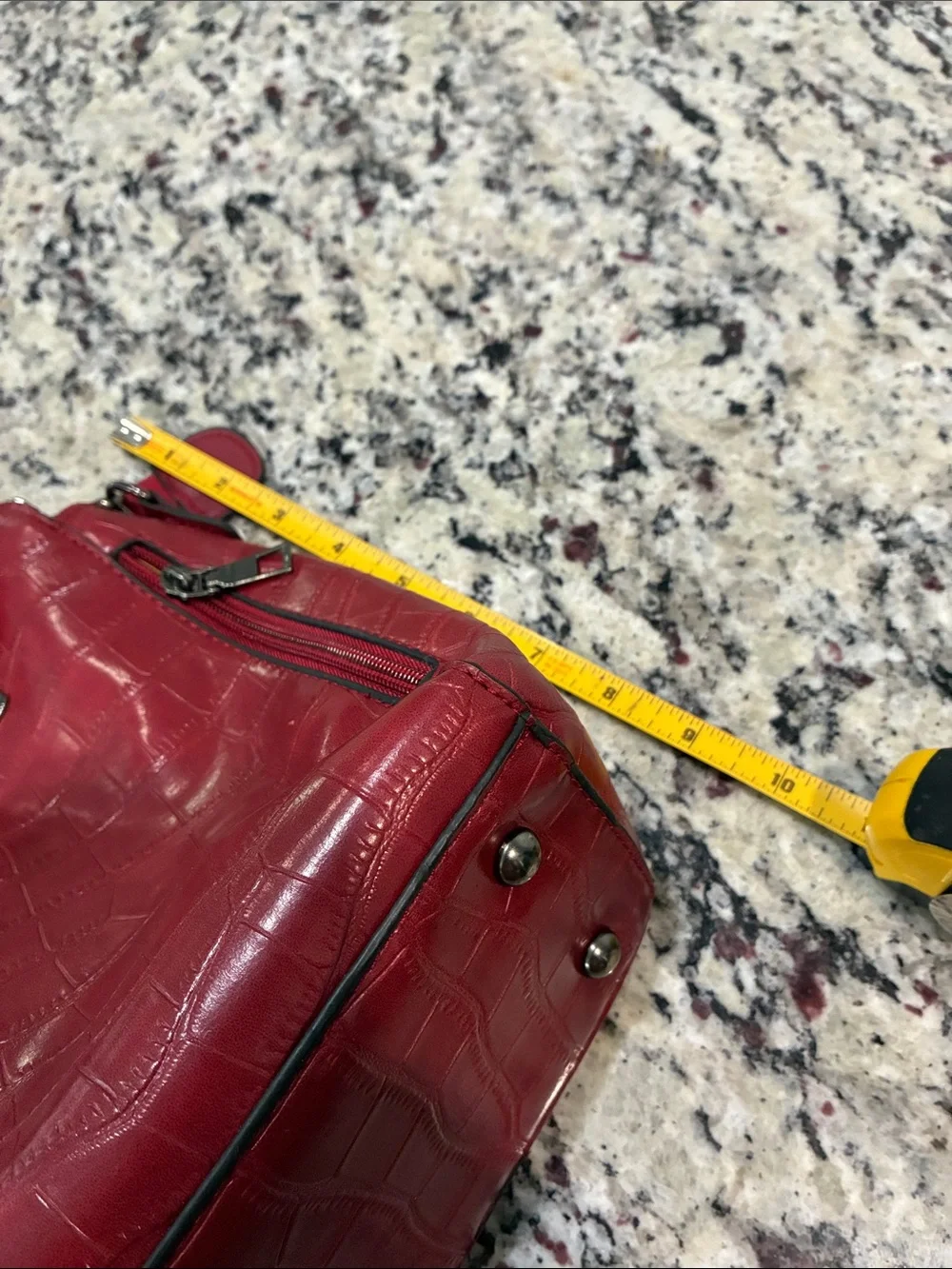 Red Croc-Embossed Women’s Shoulder Bag Two Font Zippers are not for storage